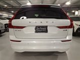 Certified 2022 Volvo XC60 B5 Momentum image 5