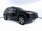 Used 2015 Jeep Cherokee Trailhawk w/ Comfort/Convenience Group image 2