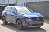 Used 2021 Nissan Rogue SV image 2