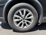 Used 2018 Nissan Rogue SV w/ Premium Package image 6