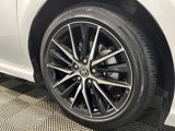 Used 2023 Toyota Camry SE image 3