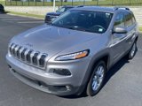 Used 2018 Jeep Cherokee Latitude Plus w/ Comfort/Convenience Group image 2