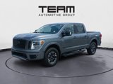 Used 2018 Nissan Titan PRO-4X image 3
