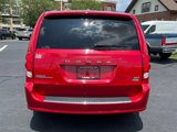 Used 2016 Dodge Grand Caravan SXT image 6