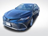 Used 2021 Toyota Camry LE image 3