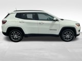 Used 2019 Jeep Compass Latitude w/ Popular Equipment Group image 6