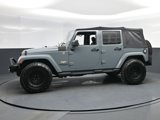 Used 2015 Jeep Wrangler Unlimited Sahara image 3