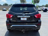 Used 2017 Nissan Pathfinder Platinum image 6
