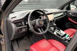 Used 2025 Porsche Macan image 3