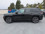Certified 2022 Jeep Grand Cherokee Overland w/ Luxury Tech Group IV image 6