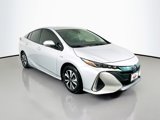 Used 2017 Toyota Prius Prime Premium image 3