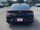 Used 2021 Hyundai Elantra Limited image 3
