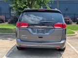 Used 2019 Chrysler Pacifica Touring-L image 4