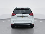 Used 2017 Nissan Rogue SV image 4