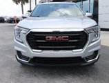 Certified 2022 GMC Terrain SLE w/ Driver Convenience Package image 3