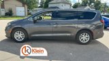 Used 2023 Chrysler Pacifica Touring-L image 4