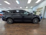Used 2018 Volkswagen Golf S image 5