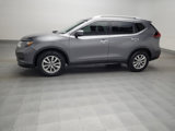 Used 2018 Nissan Rogue SV image 2