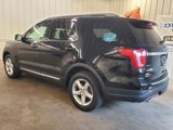Used 2018 Ford Explorer XLT w/ Equipment Group 202A image 4