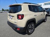 Used 2016 Jeep Renegade Latitude image 4