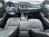 Used 2014 Toyota Highlander Plus image 3