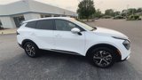 Used 2024 Kia Sportage EX image 2