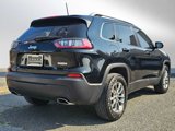 Used 2019 Jeep Cherokee Latitude Plus w/ Comfort/Convenience Group image 3