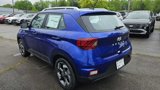 New 2025 Hyundai Venue Limited image 4