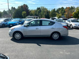 Used 2019 Nissan Versa SV image 2