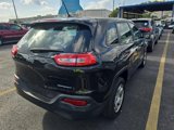 Used 2015 Jeep Cherokee Sport image 2