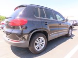 Used 2016 Volkswagen Tiguan S image 4