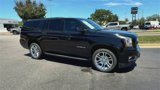 Used 2020 GMC Yukon XL SLT w/ Graphite Performance Edition image 2