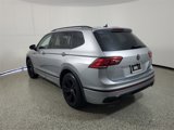 Used 2023 Volkswagen Tiguan SE R-Line image 3