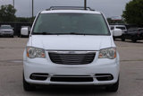Used 2015 Chrysler Town & Country Touring image 5