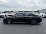 Used 2022 Toyota Camry SE w/ Convenience Package image 4