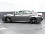 Used 2021 Toyota Camry SE image 4