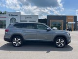 Used 2024 Volkswagen Atlas SE image 2