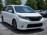 Used 2017 Toyota Sienna SE image 3