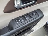 Used 2022 Chrysler Voyager LX image 5
