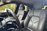 Certified 2022 Porsche Macan image 5