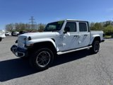Used 2020 Jeep Gladiator Overland image 2