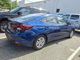 Used 2020 Hyundai Elantra SE w/ Winter Weather Package image 4