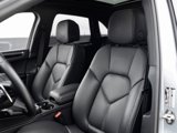 Used 2024 Porsche Macan image 5