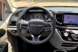 Certified 2022 Chrysler Pacifica Touring-L image 5