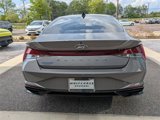 Used 2022 Hyundai Elantra SEL w/ Convenience + Premium Package image 4