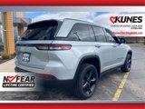 New 2024 Jeep Grand Cherokee Altitude image 6
