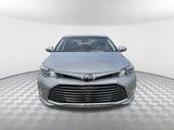 Used 2018 Toyota Avalon Limited image 2