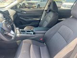 Used 2024 Nissan Altima 2.5 SV image 5