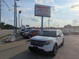 Used 2015 Ford Explorer XLT w/ Equipment Group 202A image 2