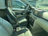 Used 2013 Volkswagen Routan SE image 4
